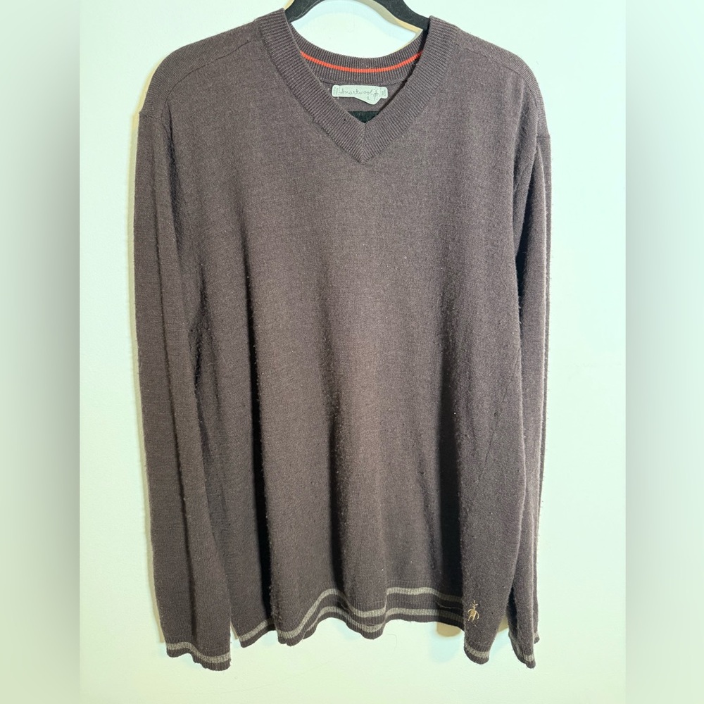 SmartWool V-Neck Sweater | Casual Minimalist | Heritage Outdoors | Cozy Staple‎